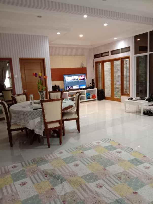 rumah jl masjid ciater serpong