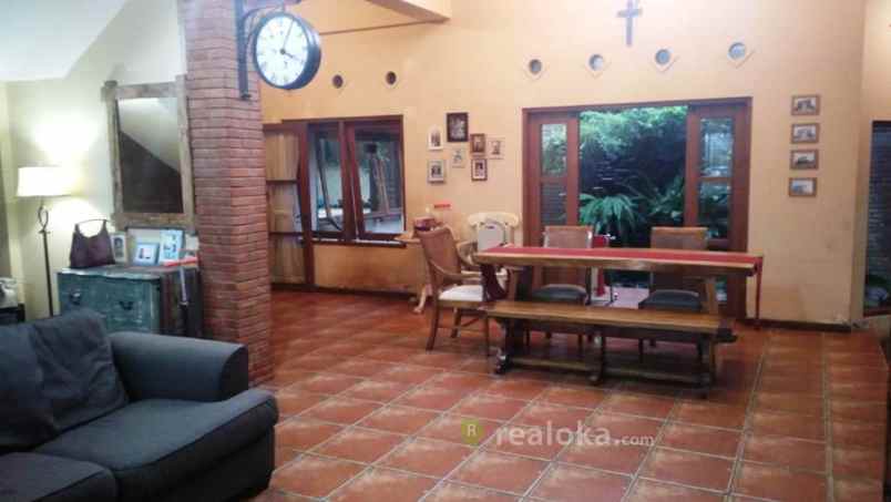 rumah jl salatiga semarang