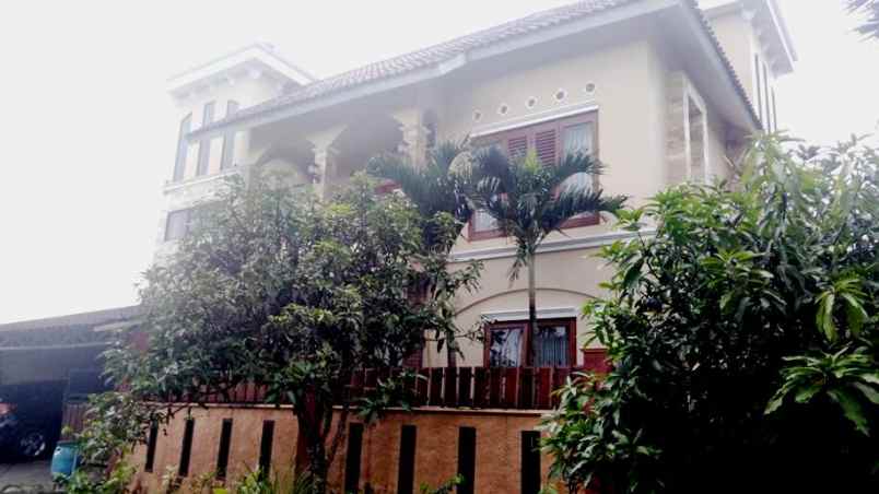 rumah jl salatiga semarang