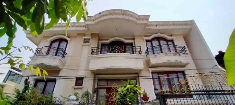 rumah jual rumah green ville