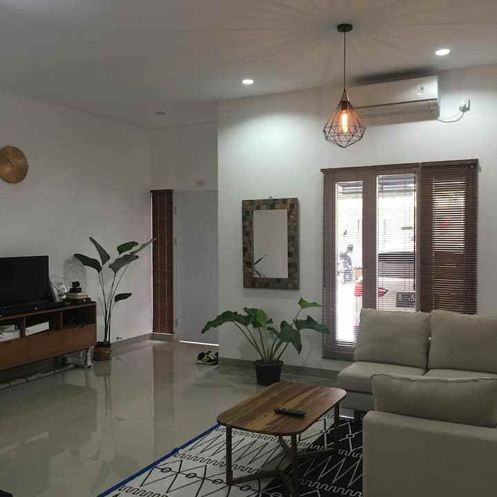 rumah karang tengah lebak bulus