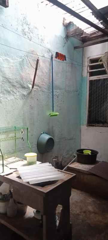 rumah kawasan strategis di tenggilis mejoyo