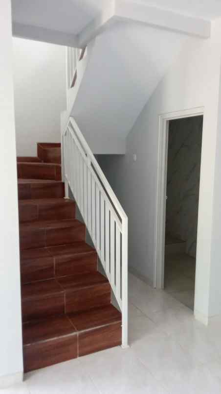 rumah kelapa dua depok