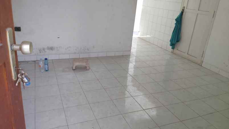 rumah lebak ploso kenjeran surabaya row 2 mobil