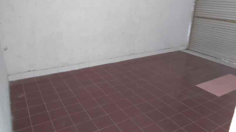 rumah lebak ploso kenjeran surabaya row 2 mobil