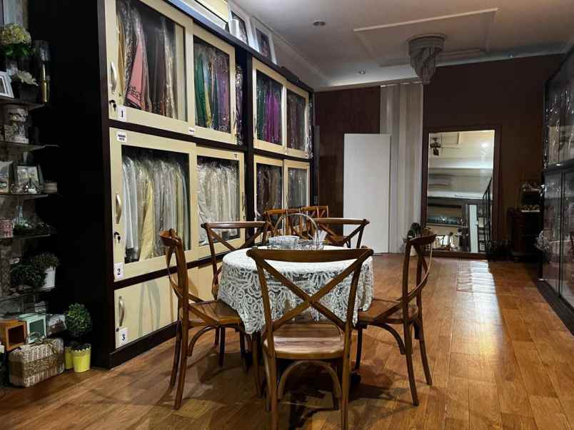 rumah lombok surabaya pusat strategis cocok buat usaha