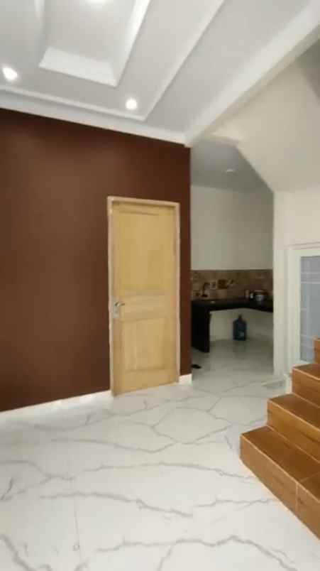 rumah mampang pancoran mas depok