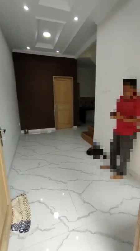 rumah mampang pancoran mas depok