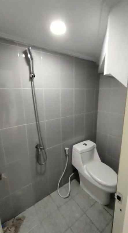 rumah mampang pancoran mas depok