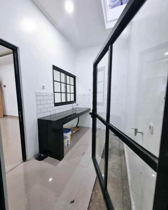 rumah mewah 1 lantai dekat alun alun kota depok