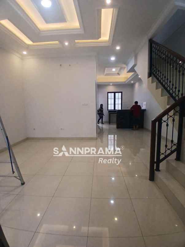 rumah mewah 2 lantai brand new di tanah baru depok iml