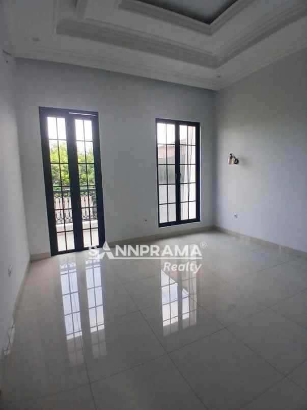 rumah mewah 2 lantai brand new di tanah baru depok iml