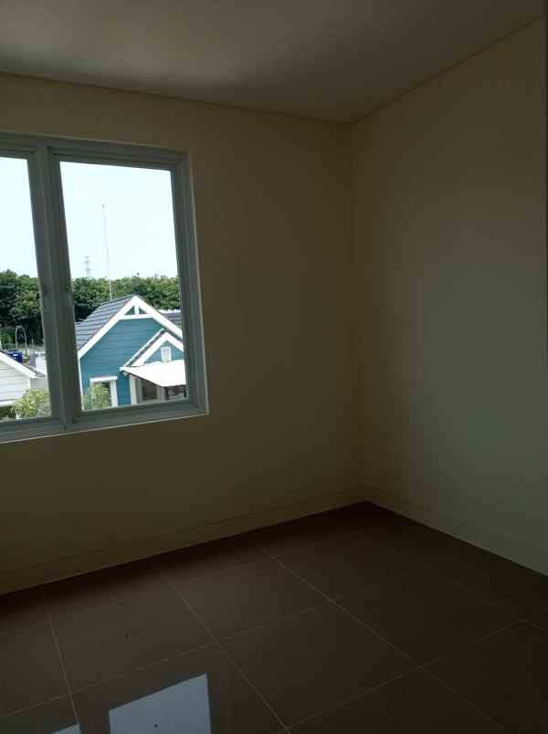 rumah mewah di dalam cluster bsb type pinewood