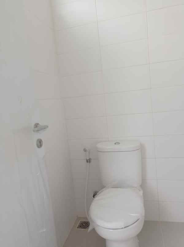 rumah mewah di dalam cluster bsb type pinewood