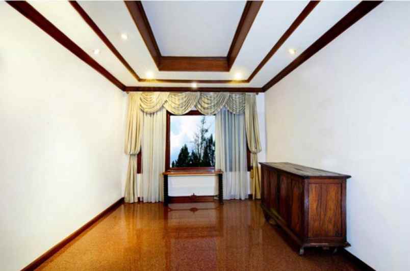 rumah mewah di jln ampera cilandak jakarta selatan