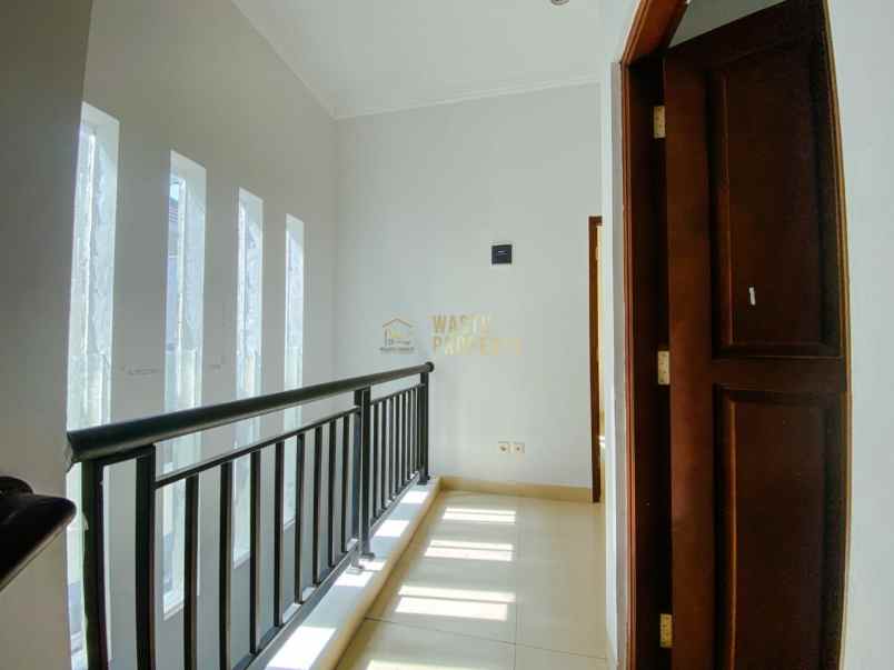 rumah mewah lokasi premium di babarsari