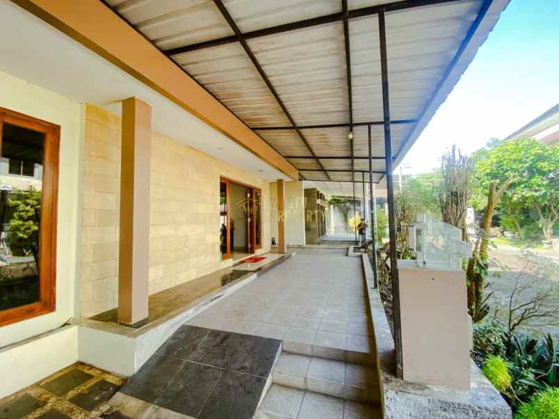 rumah mewah lokasi premium di babarsari