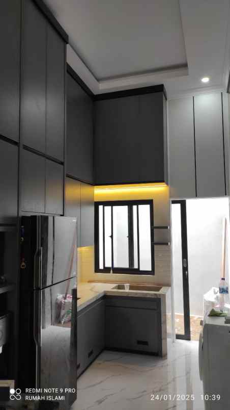 rumah mewah siap huni bintara dekat kota bintang