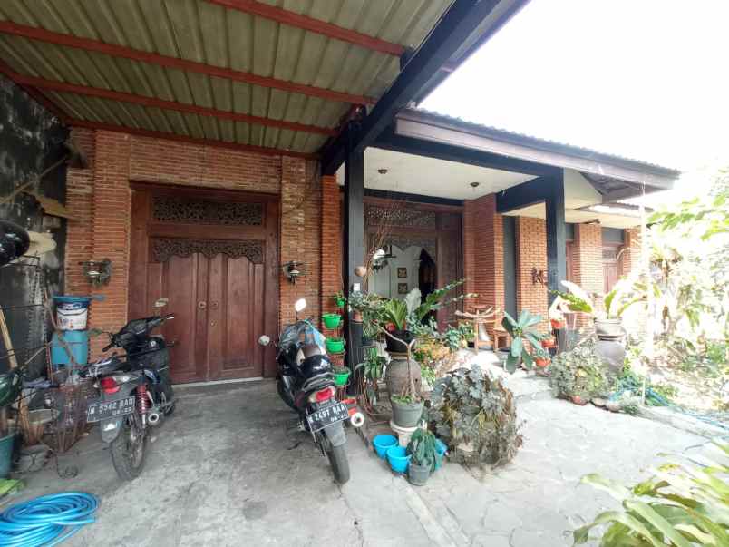 rumah mewah siap huni lokasi di suhat kota malang