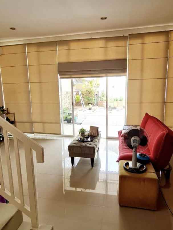 rumah minimalis di monticello royal residence shm