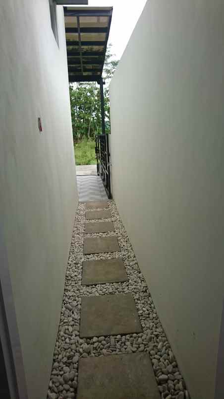 rumah modern pekutan bayan purworejo