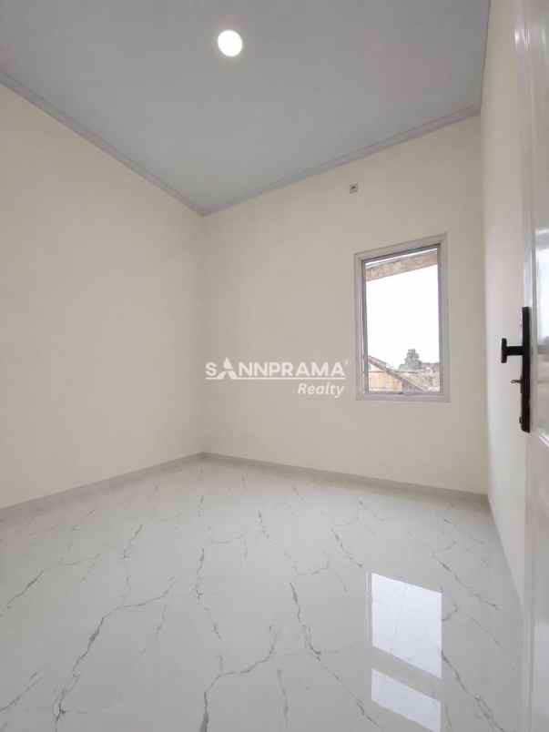 rumah modern tropis di mampang depok