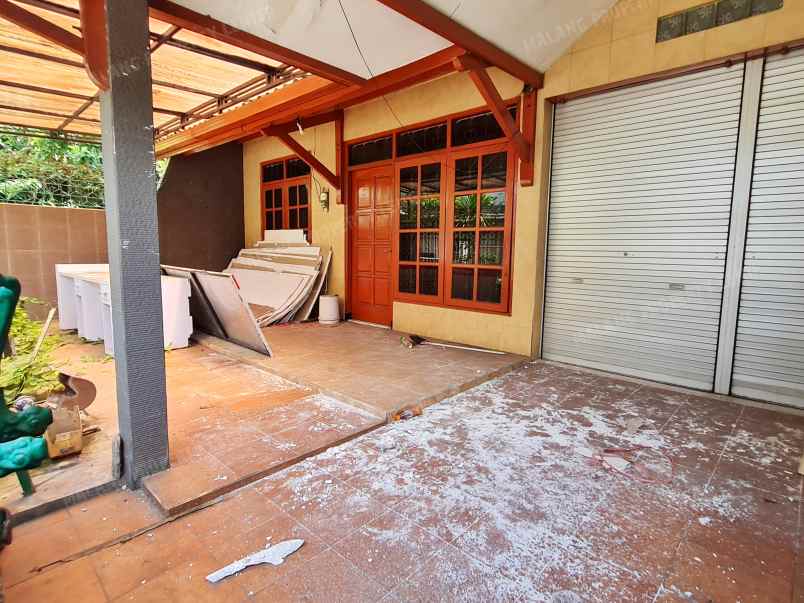 rumah murah 2 lantai luas 190 m2 area jl emas sulfat