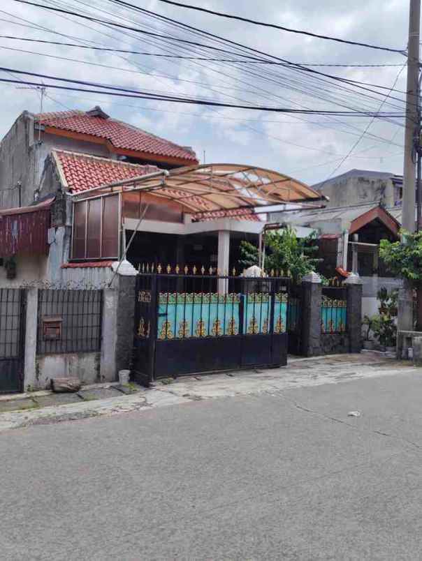 rumah pinggir jalan strategis di abadinaya depok