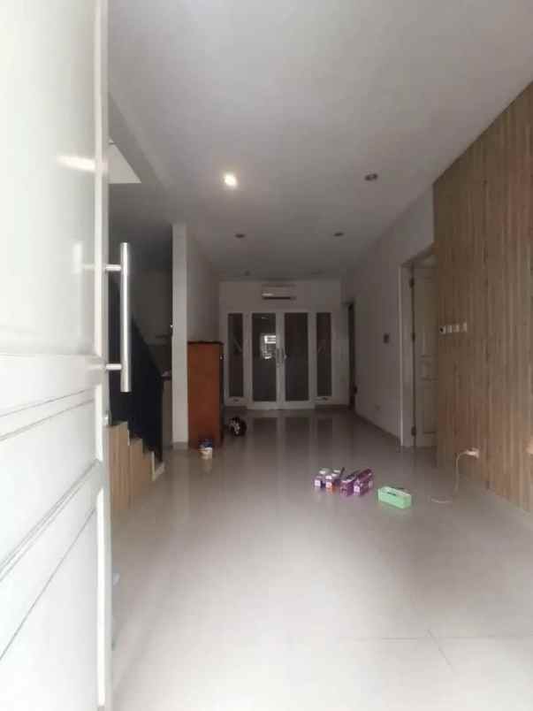 rumah premium rawamangun lokasi favorit siap huni