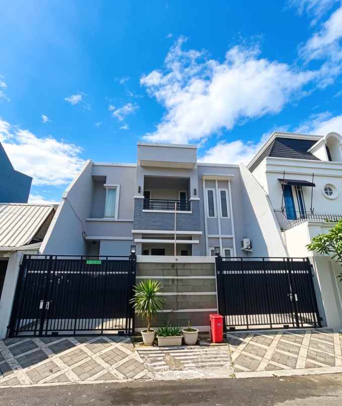 rumah premium rawamangun lokasi favorit siap huni