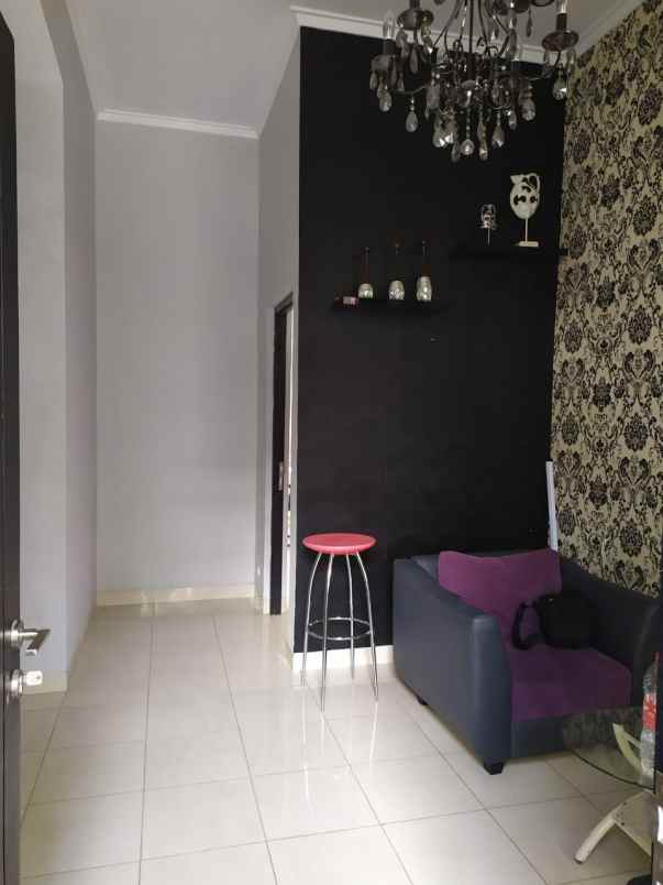 rumah sariwangi row jalan besar full furnished