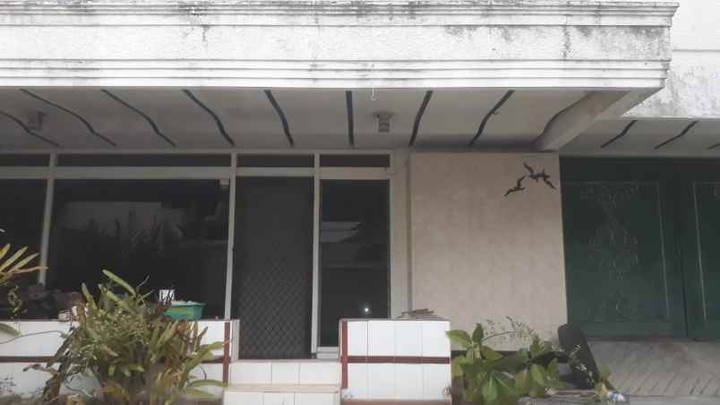 rumah second 10x26 area lebak kenjeran surabaya timur