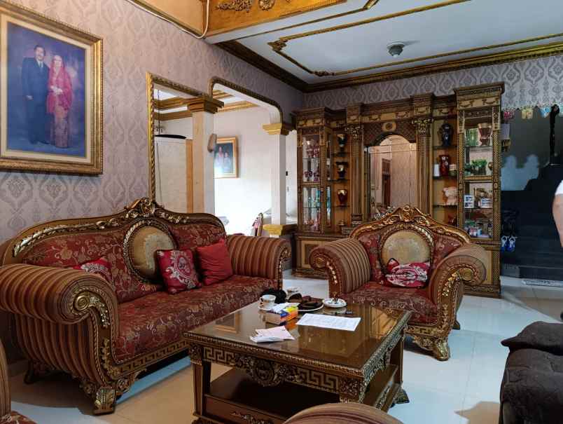 rumah second hook di bukit novo pancoran mas depok