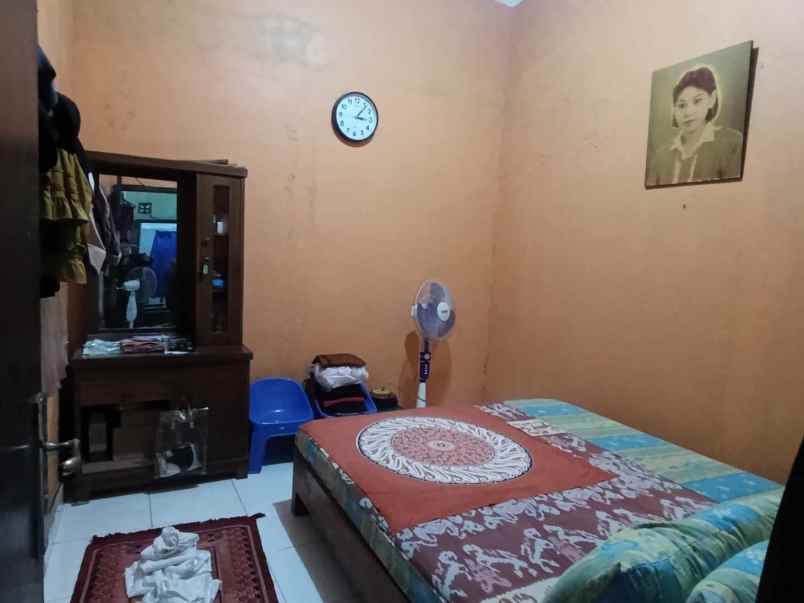 rumah second strategis di permata depok