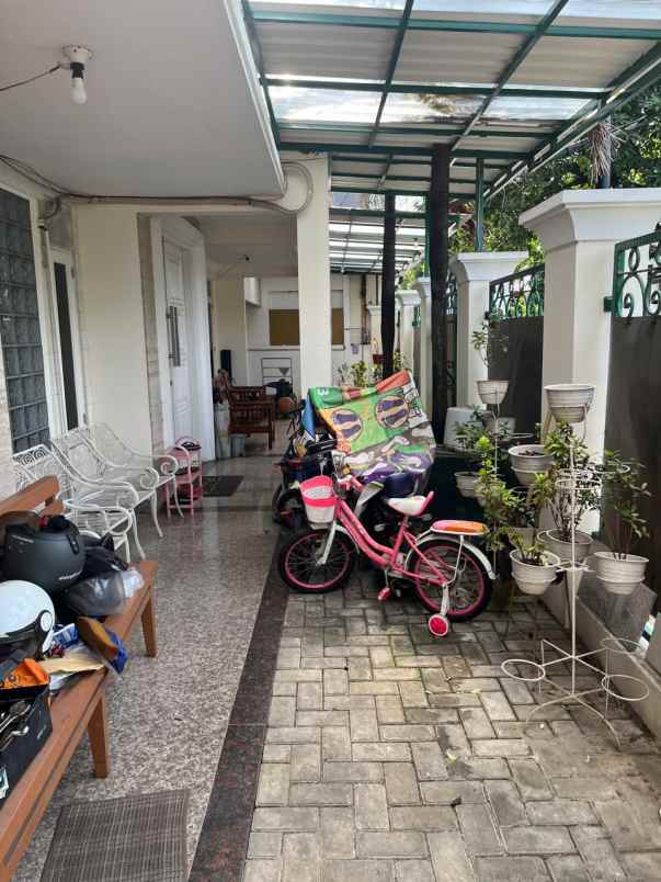 rumah secondary dalam komplek di rawamangun