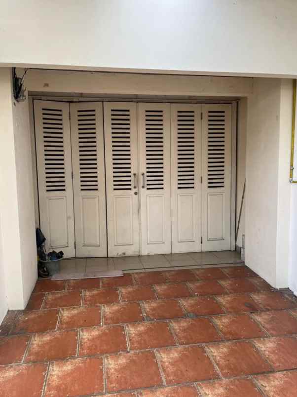 rumah secondary dalam komplek di rawamangun