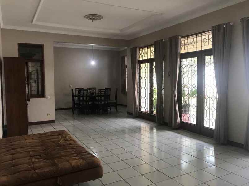 rumah sewa kawasan sukajadi dekat ke pvj