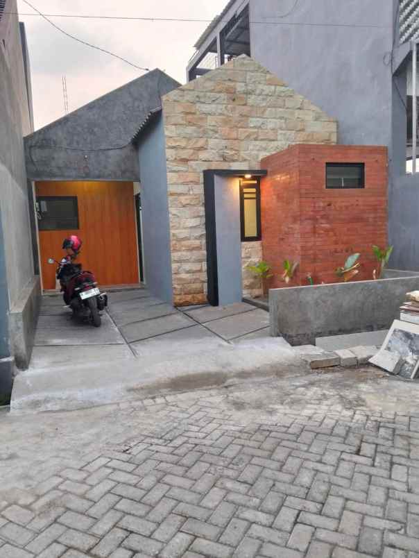rumah siap huni 1 lantai lokasi dekat suhat