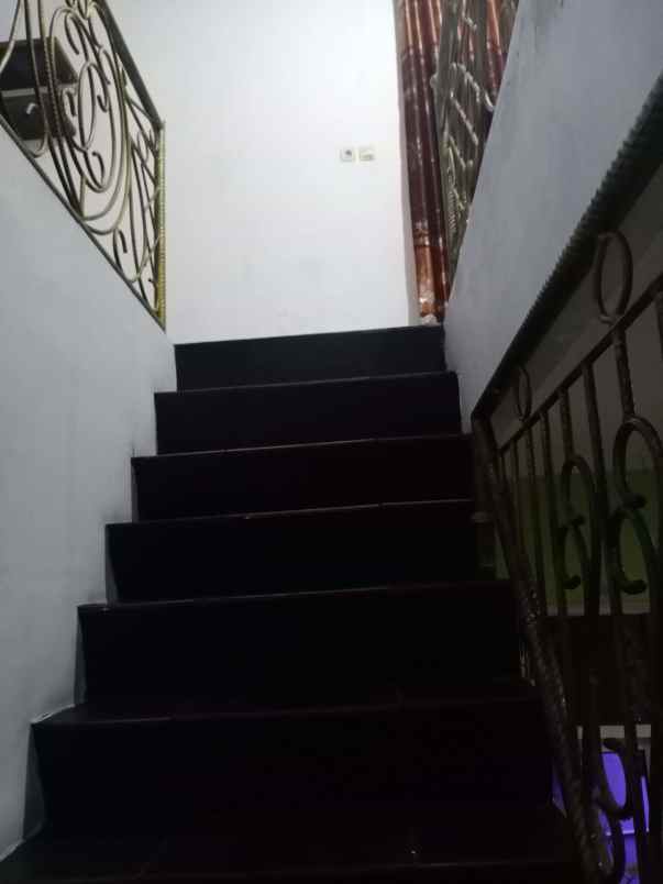 rumah siap huni dekat pintu tol setu jakarta timur