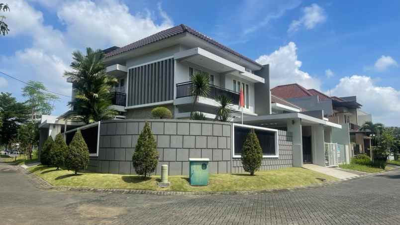 rumah siap huni konsep mewah di araya malang