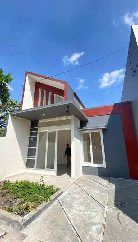 rumah siap huni lokasi dekat bandara pakis malang