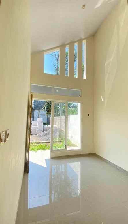 rumah siap huni lokasi dekat bandara pakis malang