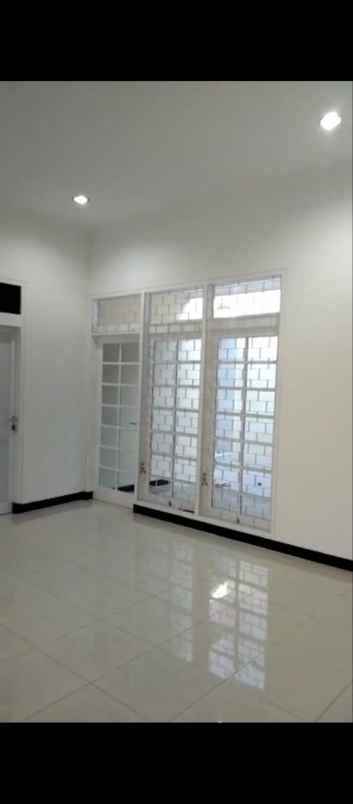 rumah siap huni rungkut mapan