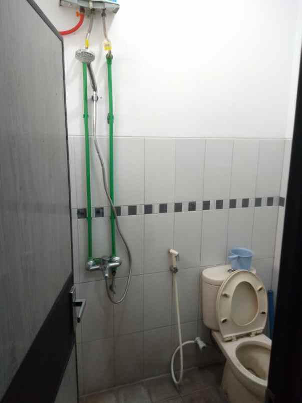 rumah siap huni strategis dekat pasteur setra duta