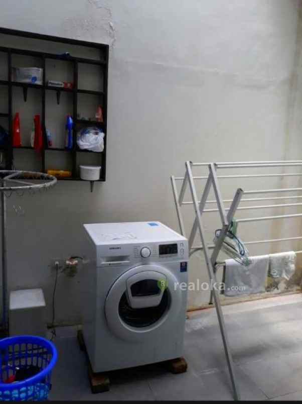 rumah srondol banyumanik semarang