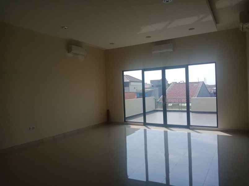 rumah sunter hijau raya