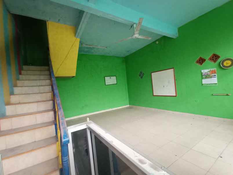 rumah taman alamanda karang