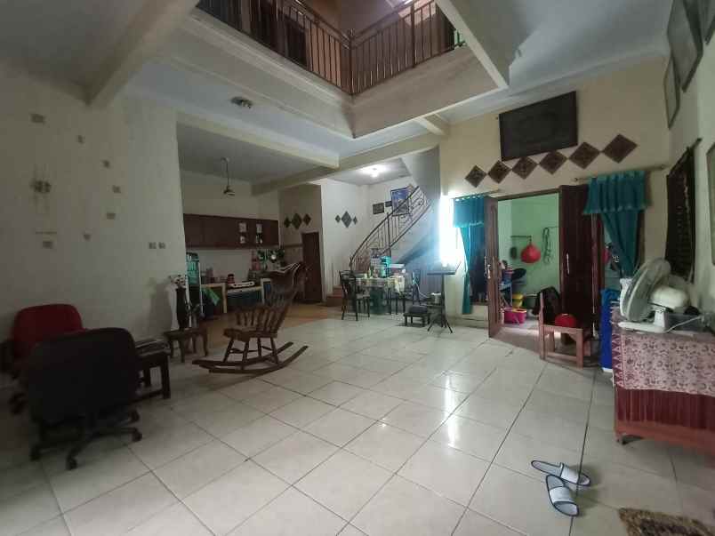 rumah taman alamanda karang