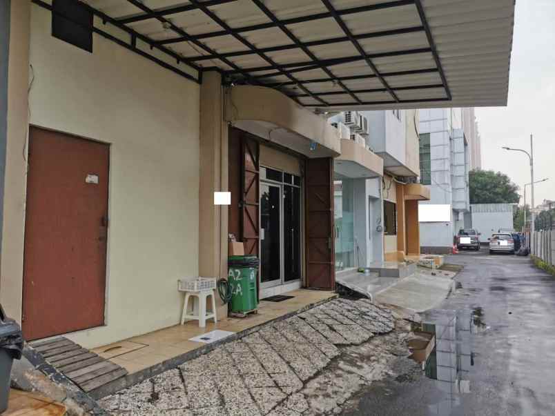 rumah villa gading indah kelapa