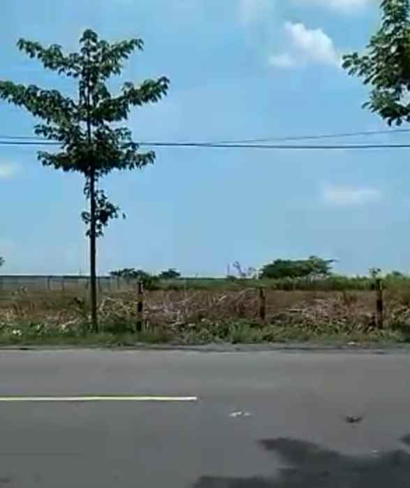 tanah area teluk golf surabaya barat lebar 20